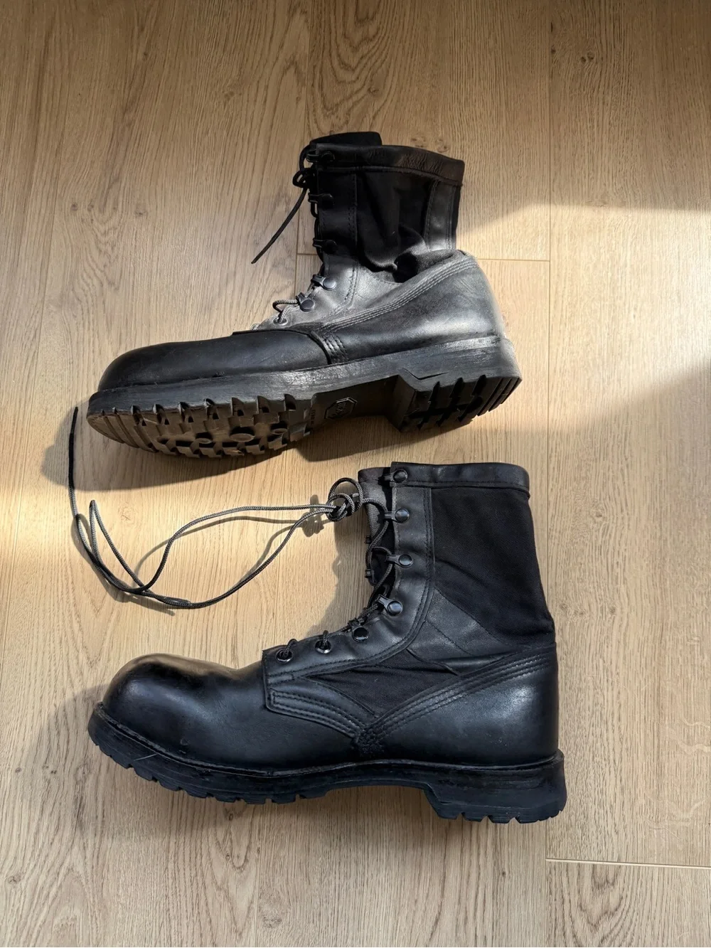 Belleville USA Made Military Combat Boots Steel Toe Vibram Men's 10.5R
